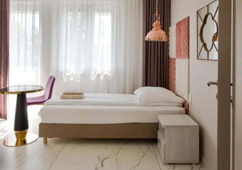 Deluxe Single Room